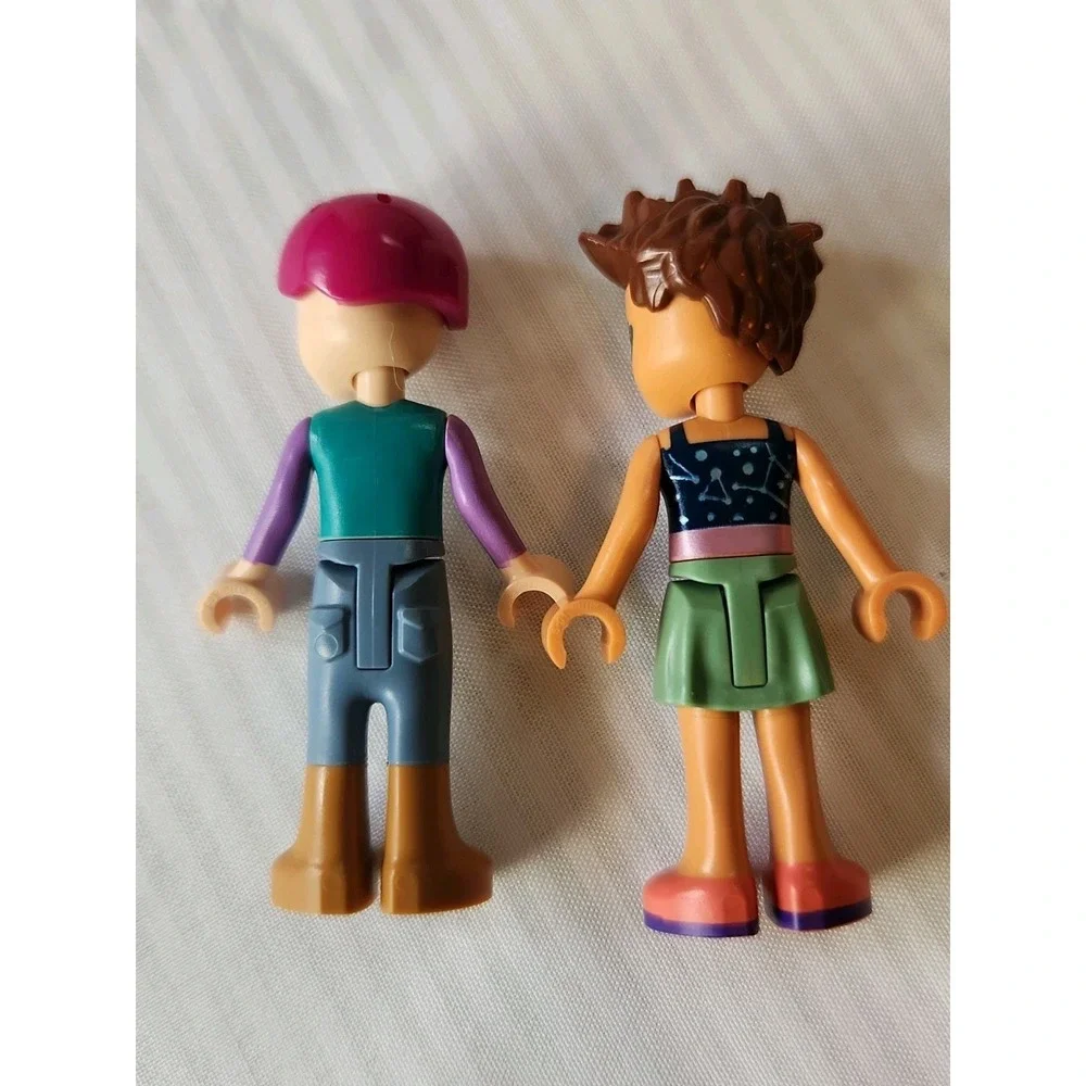 Lot 3 Lego World 1-Mini Kayak Magenta 29110 & 2-Lego Friends Mini Figures Cool